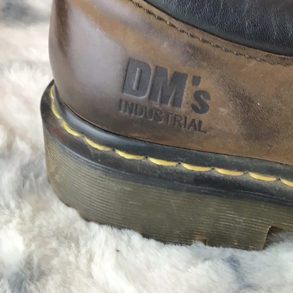 Dr. Martens Industrial Brown‎ Steel Toe Oxfords Unisex Women’s 9|Men’s 8